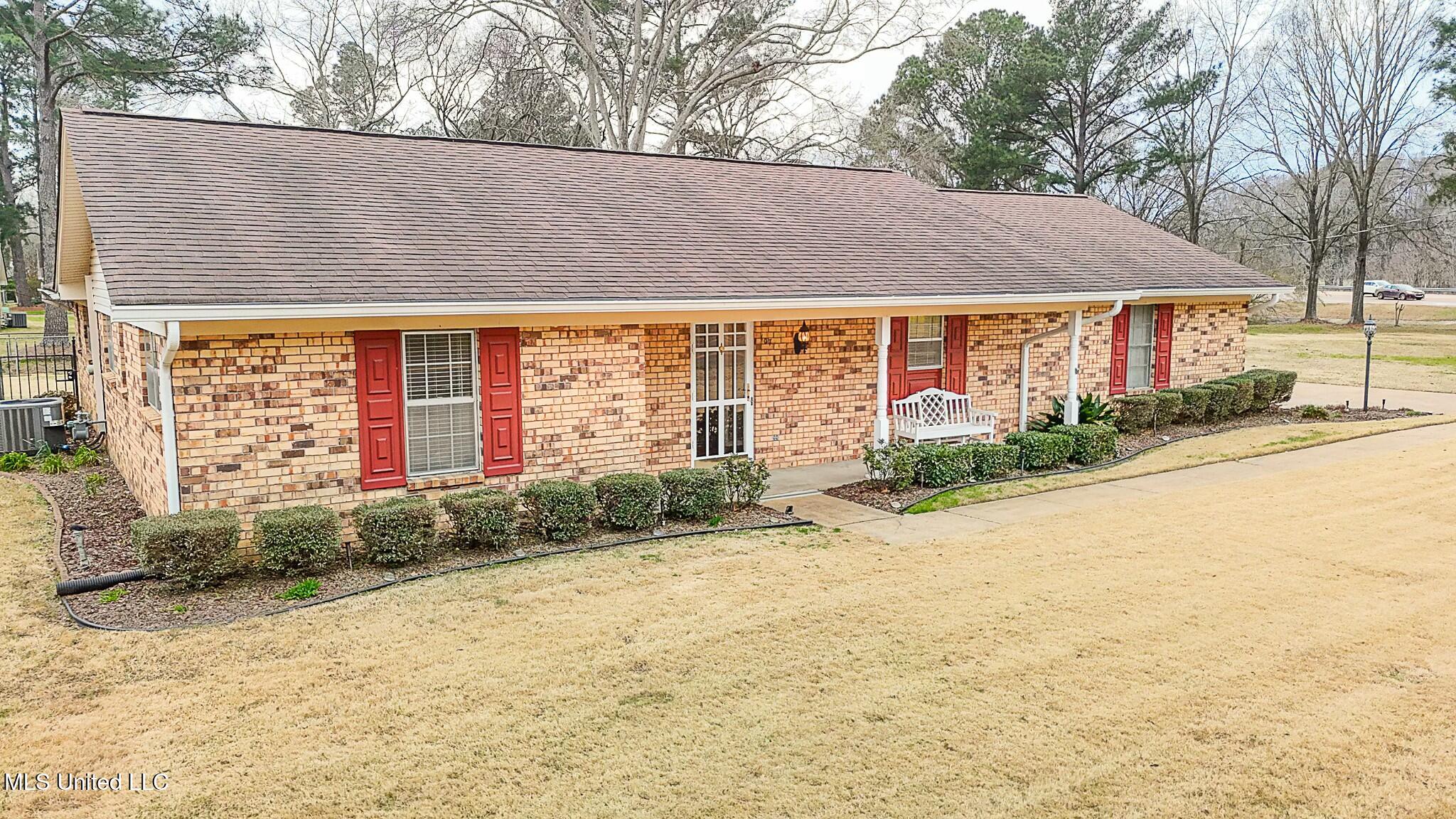 107 St Augustine Drive, Madison, Mississippi image 3