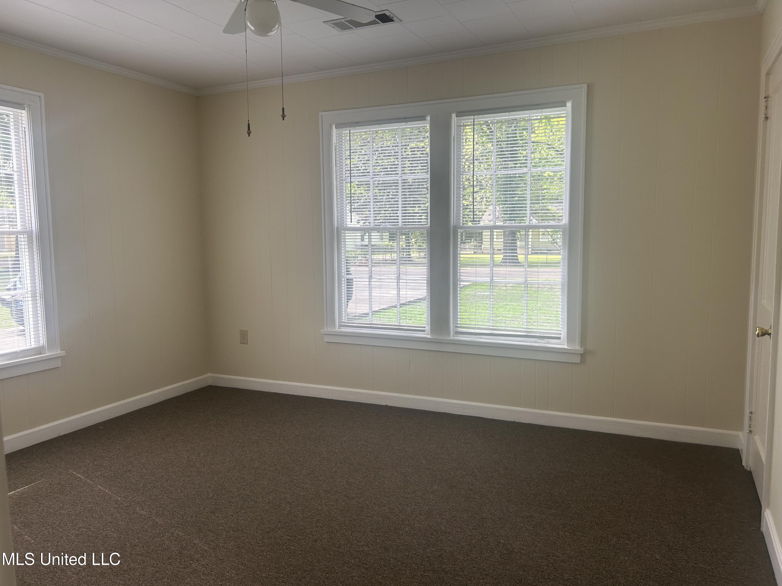501 W Jefferson Avenue, Greenwood, Mississippi image 7