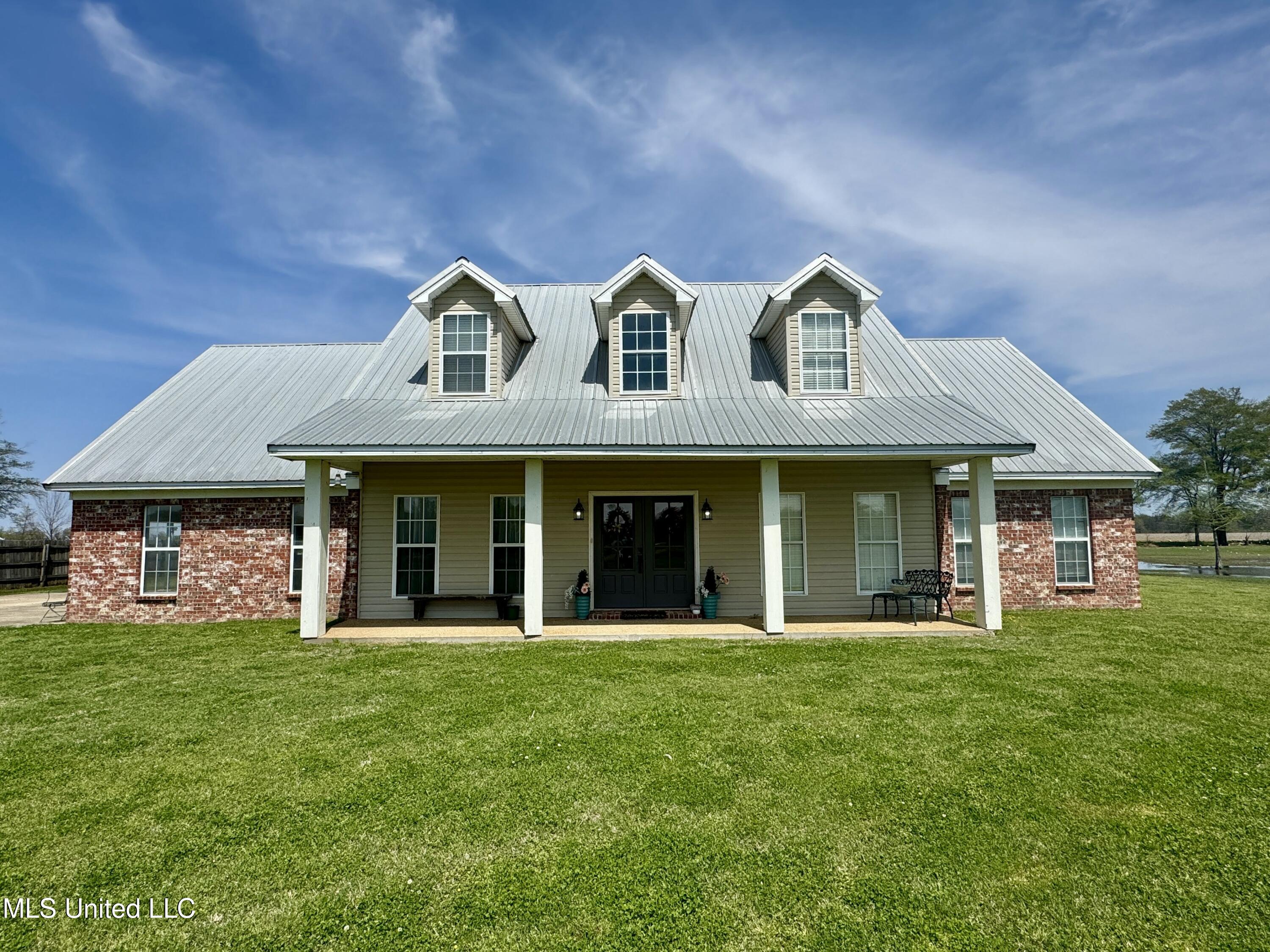 64 Horseshoe Drive, Merigold, Mississippi image 1