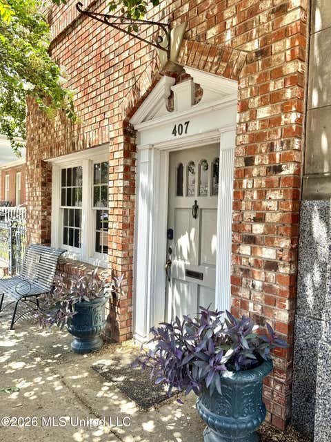 Homes For Sale - 407 Franklin Street<br/> Adams County, Natchez, MS 39120