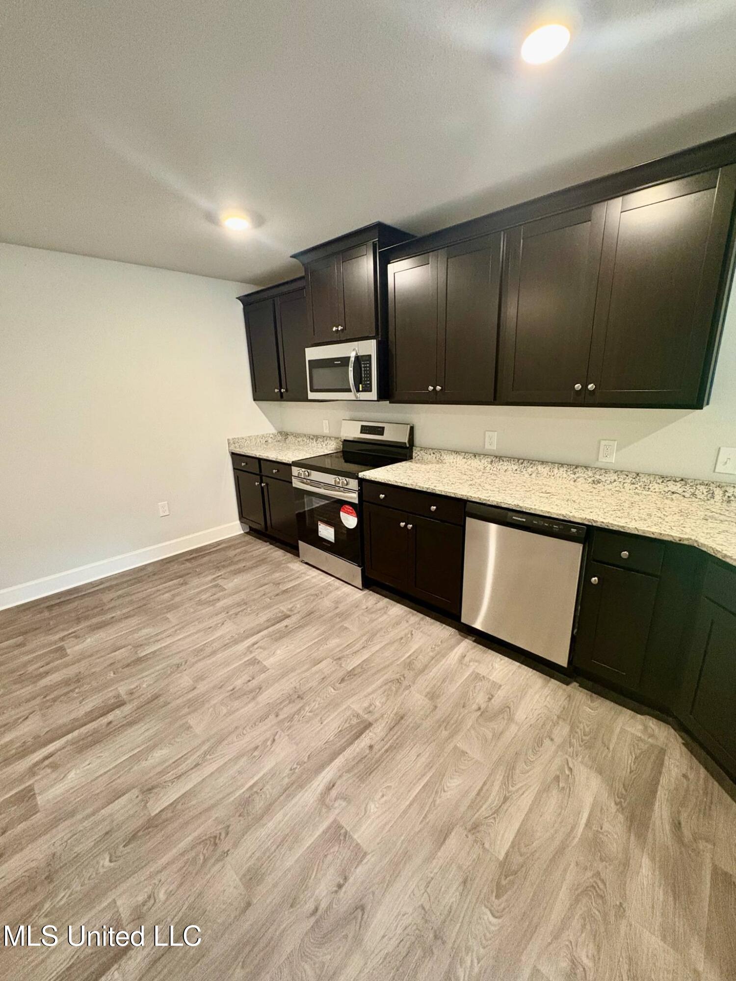 18052 Tiffany Renee Drive, Gulfport, Mississippi image 6