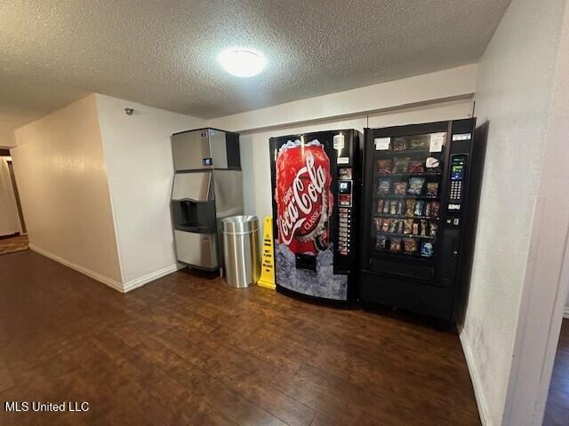 Biloxi, Mississippi 39530, United States, ,Commercial,Active,18395