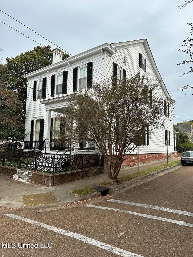 621 Washington Street, Natchez, Mississippi image 2