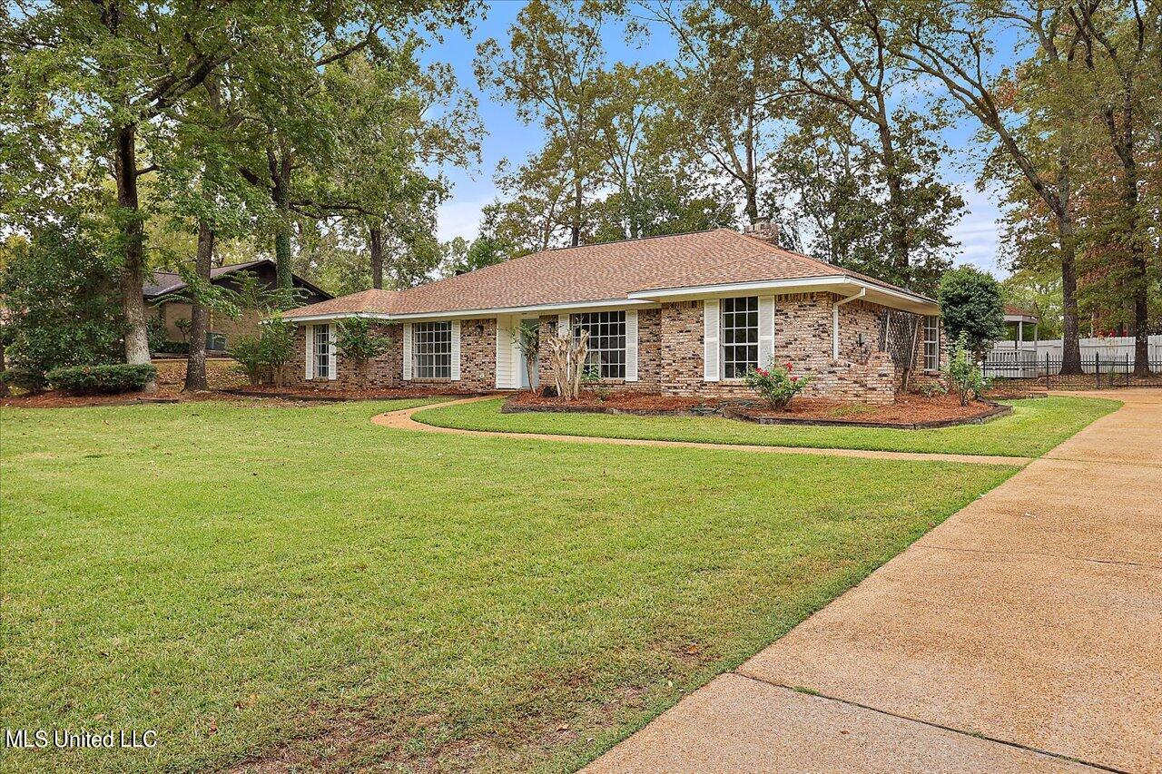 51 Summit Ridge Drive, Brandon, Mississippi image 2