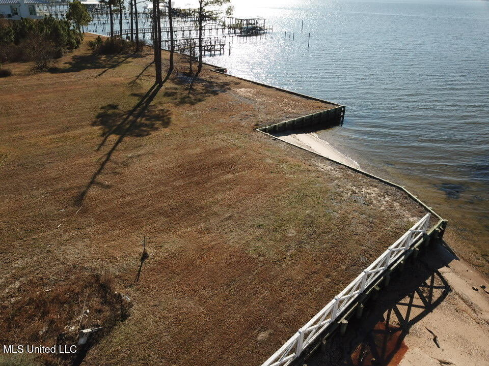 543 Sandy Hook Drive, Pass Christian, Mississippi image 7