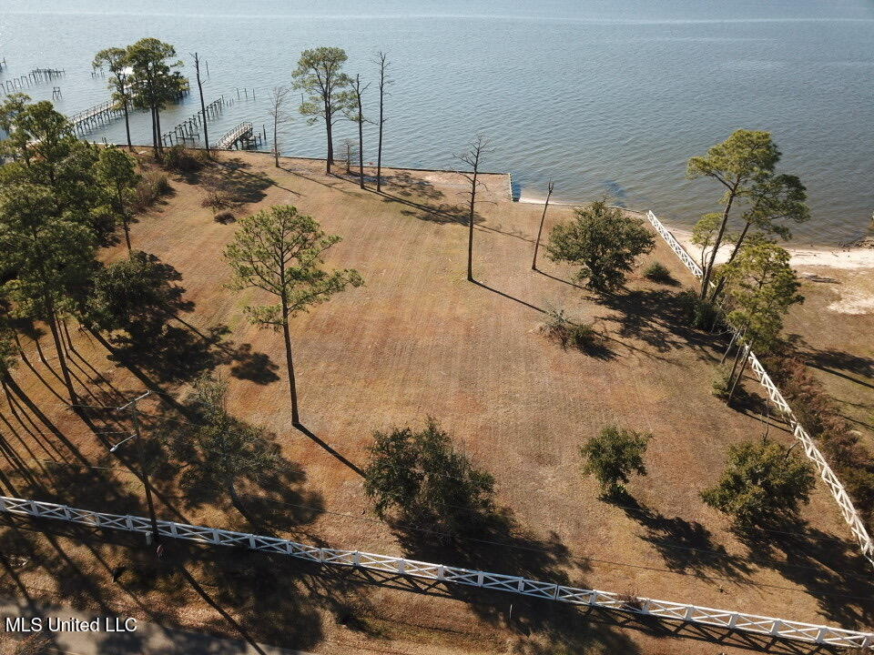 543 Sandy Hook Drive, Pass Christian, Mississippi image 6