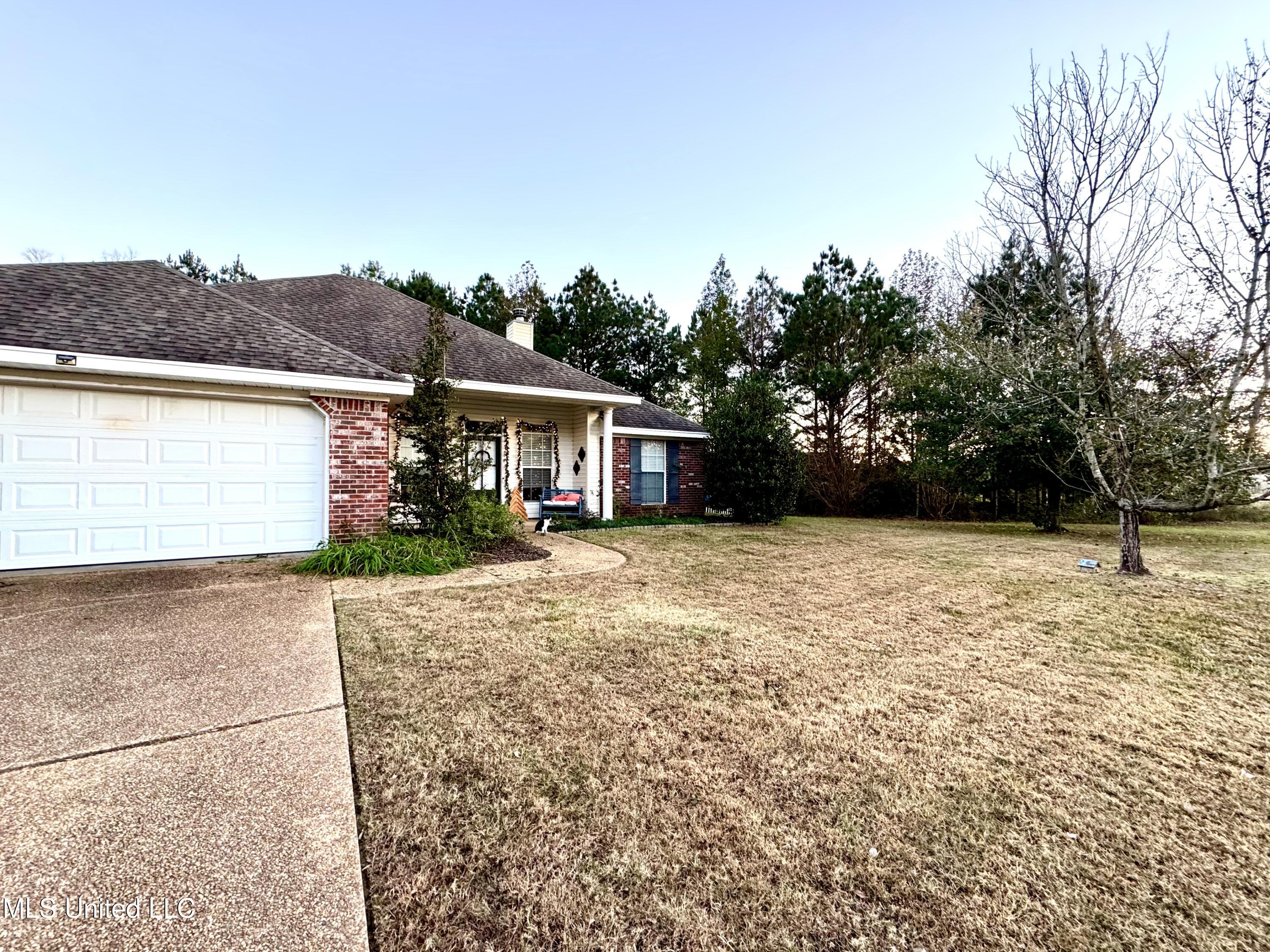 654 Post Oak Place, Pearl, Mississippi image 2