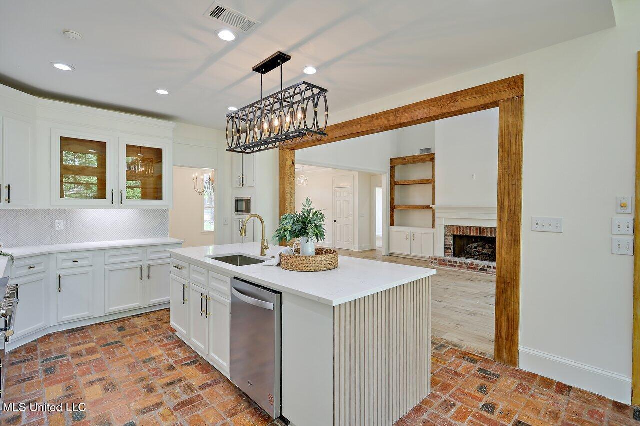 138 Sunflower Road, Madison, Mississippi image 9