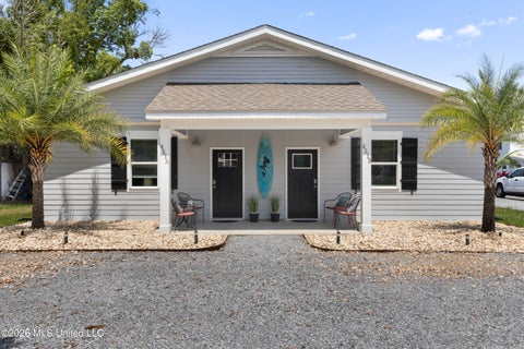 Homes For Rent - 421 Carroll Avenue<br/> Hancock County, Bay Saint Louis, MS 39520