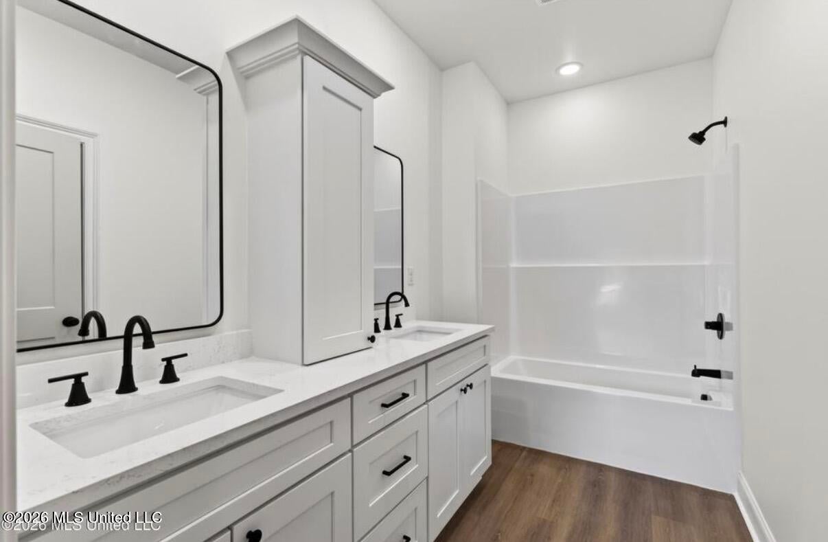 1104 Sycamore Street - Photo 4
