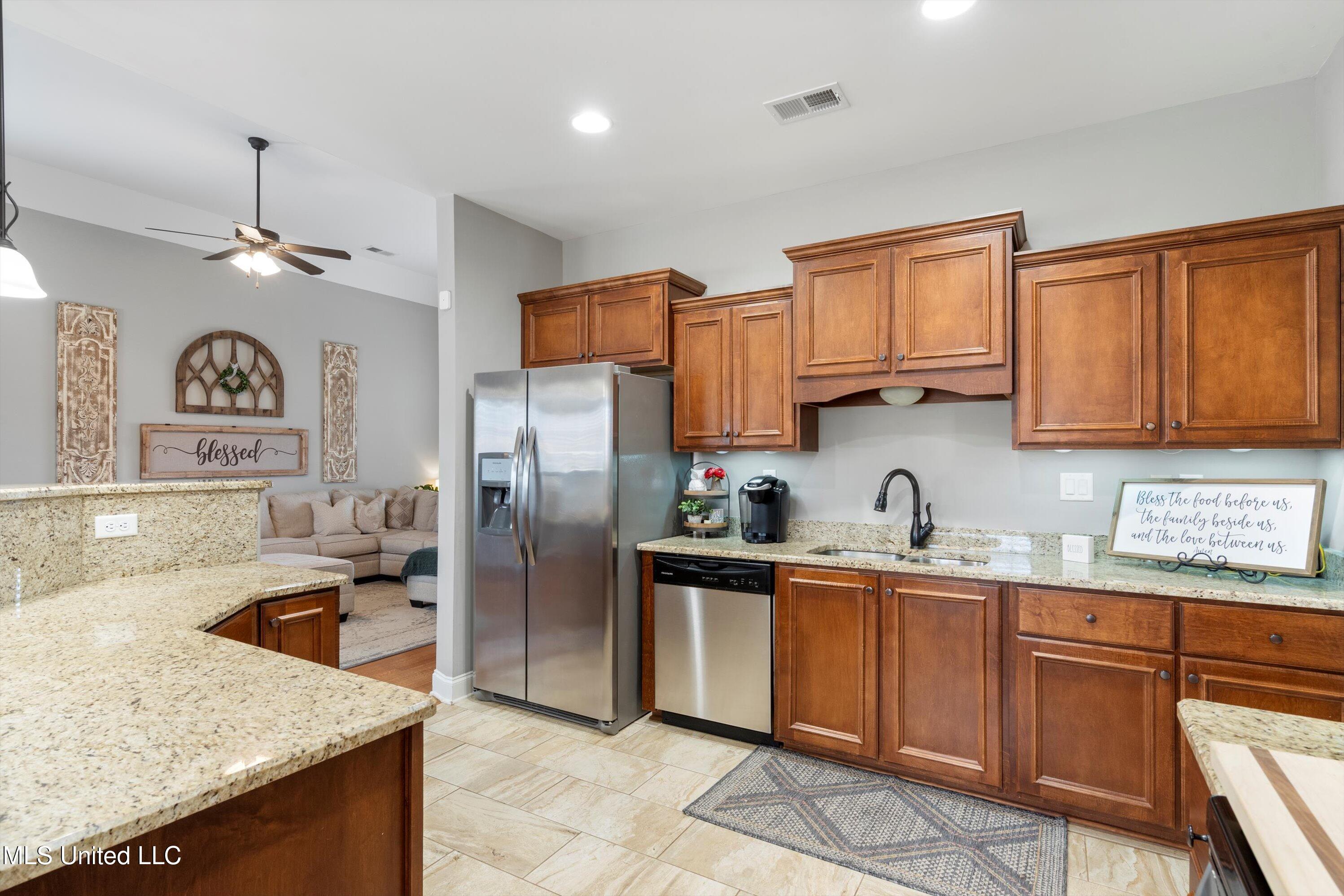 4682 Riva Ridge Drive, Olive Branch, Mississippi image 4