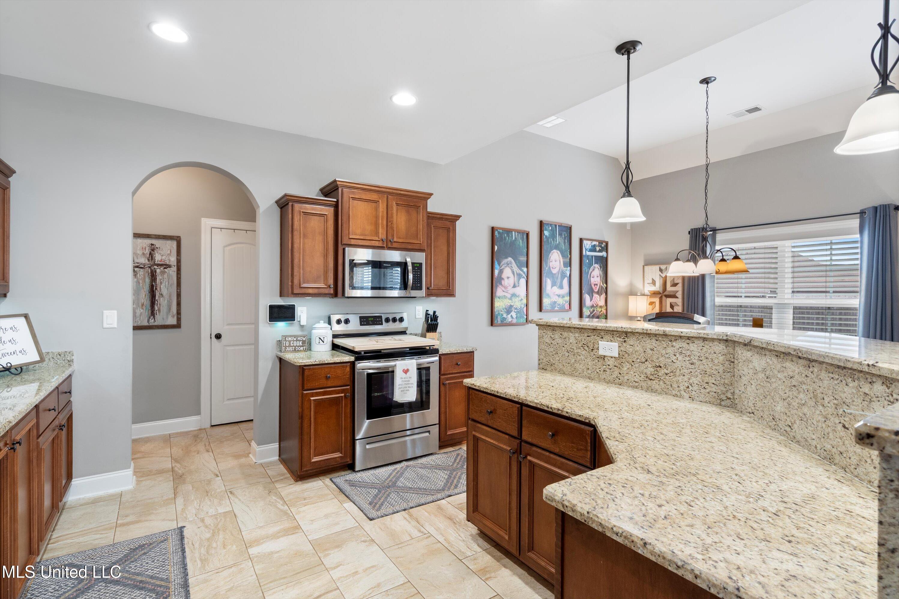 4682 Riva Ridge Drive, Olive Branch, Mississippi image 9