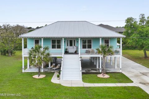 Single Family Residence in Long Beach MS 302 Seashore Avenue.jpg