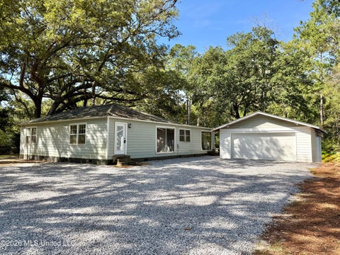 Homes For Sale - 10117 Johns Bayou Road<br/> Jackson County, Vancleave, MS 39565