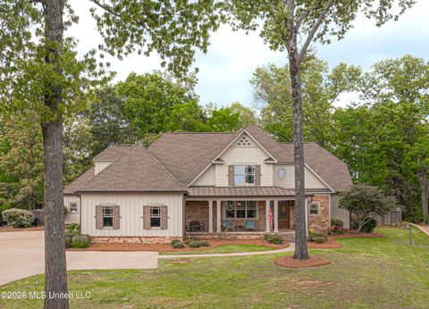 Homes For Sale - 148 Cedar Woods Cove<br/> Madison, MS 39110