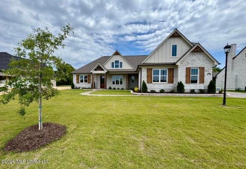 Homes For Sale - 302 Oakworth Drive<br/> Desoto County, Hernando, MS 38632