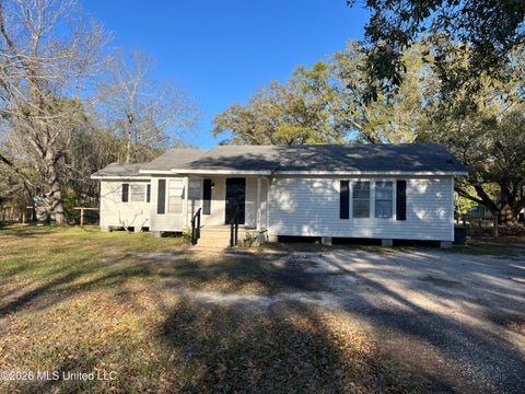 Homes For Sale - 5554 Daugherty Road<br/> Long Beach, MS 39560