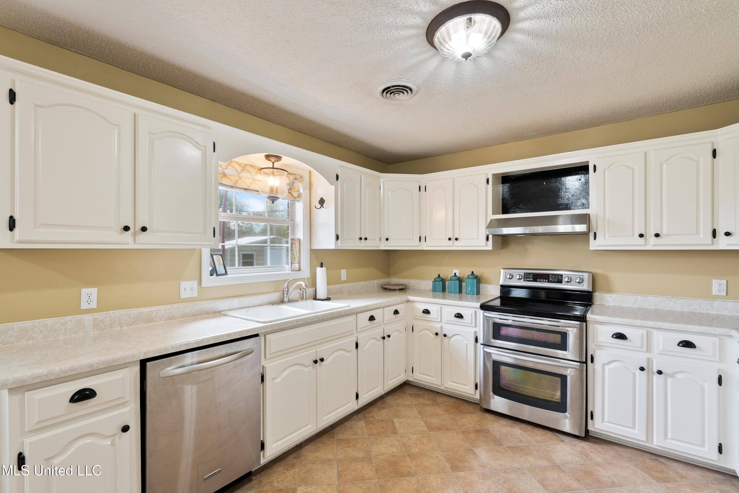 564 Glendale Road, New Albany, Mississippi image 7
