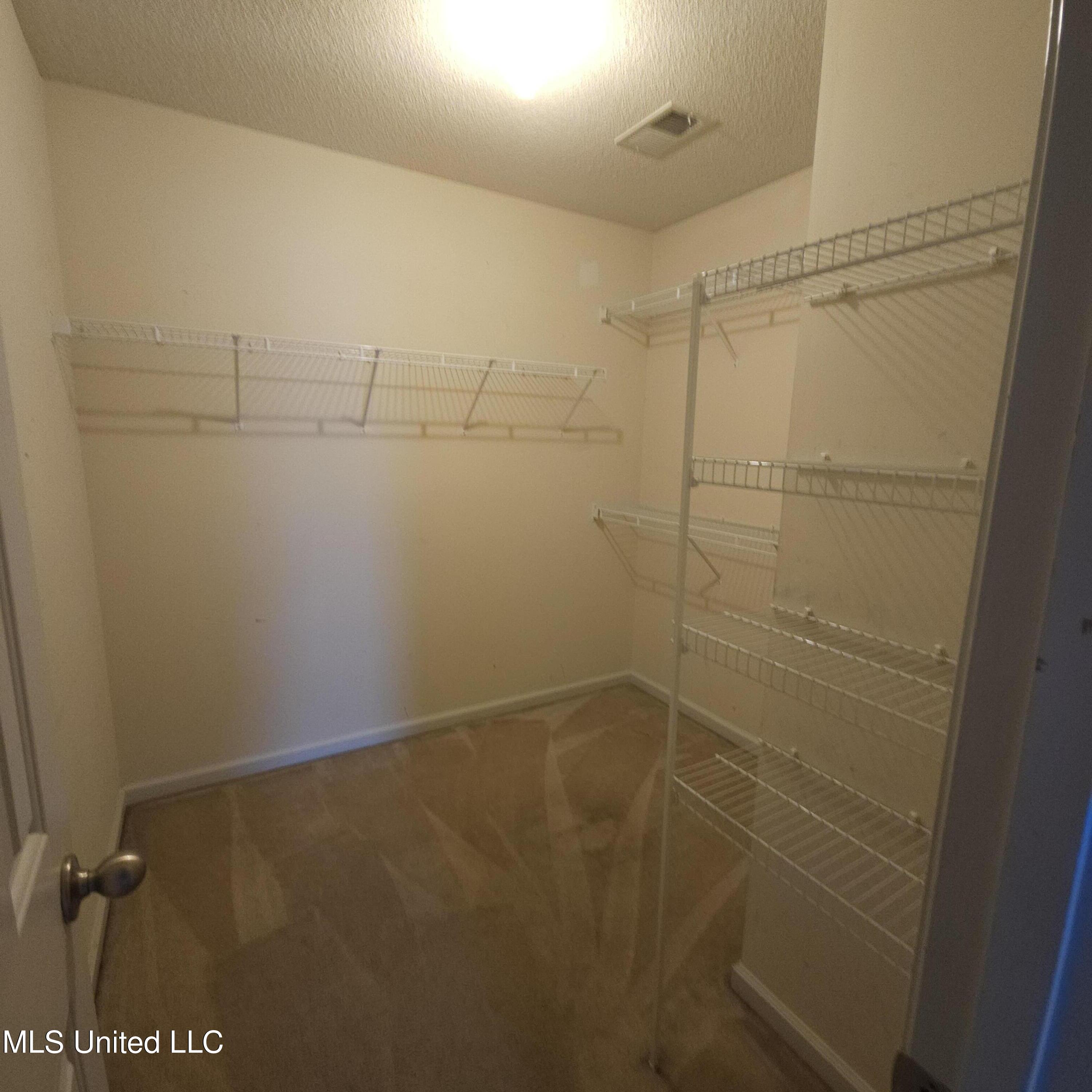 1116 Warwick Place, Southaven, Mississippi image 19