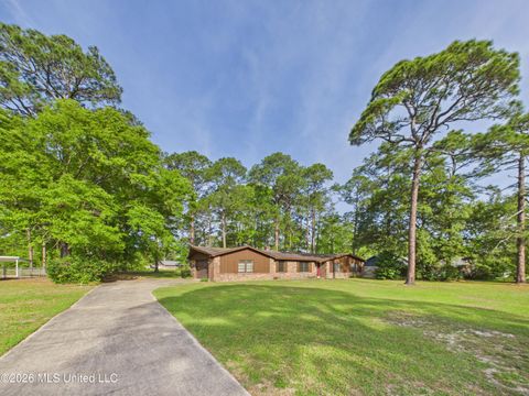 Homes For Sale - 107 Braeburn Drive<br/> Ocean Springs, MS 39564