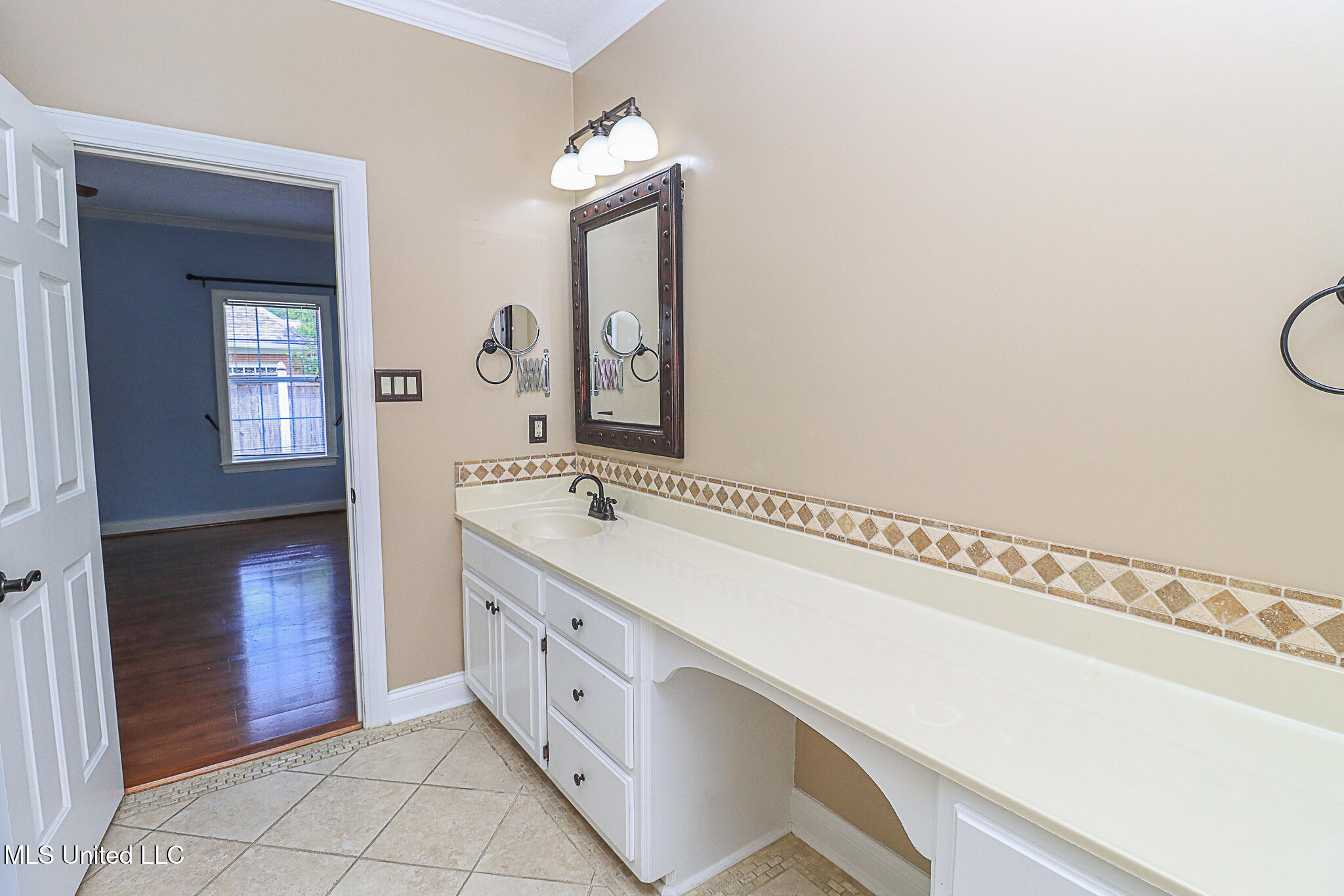 567 Spring Lake Drive, Pearl, Mississippi image 23