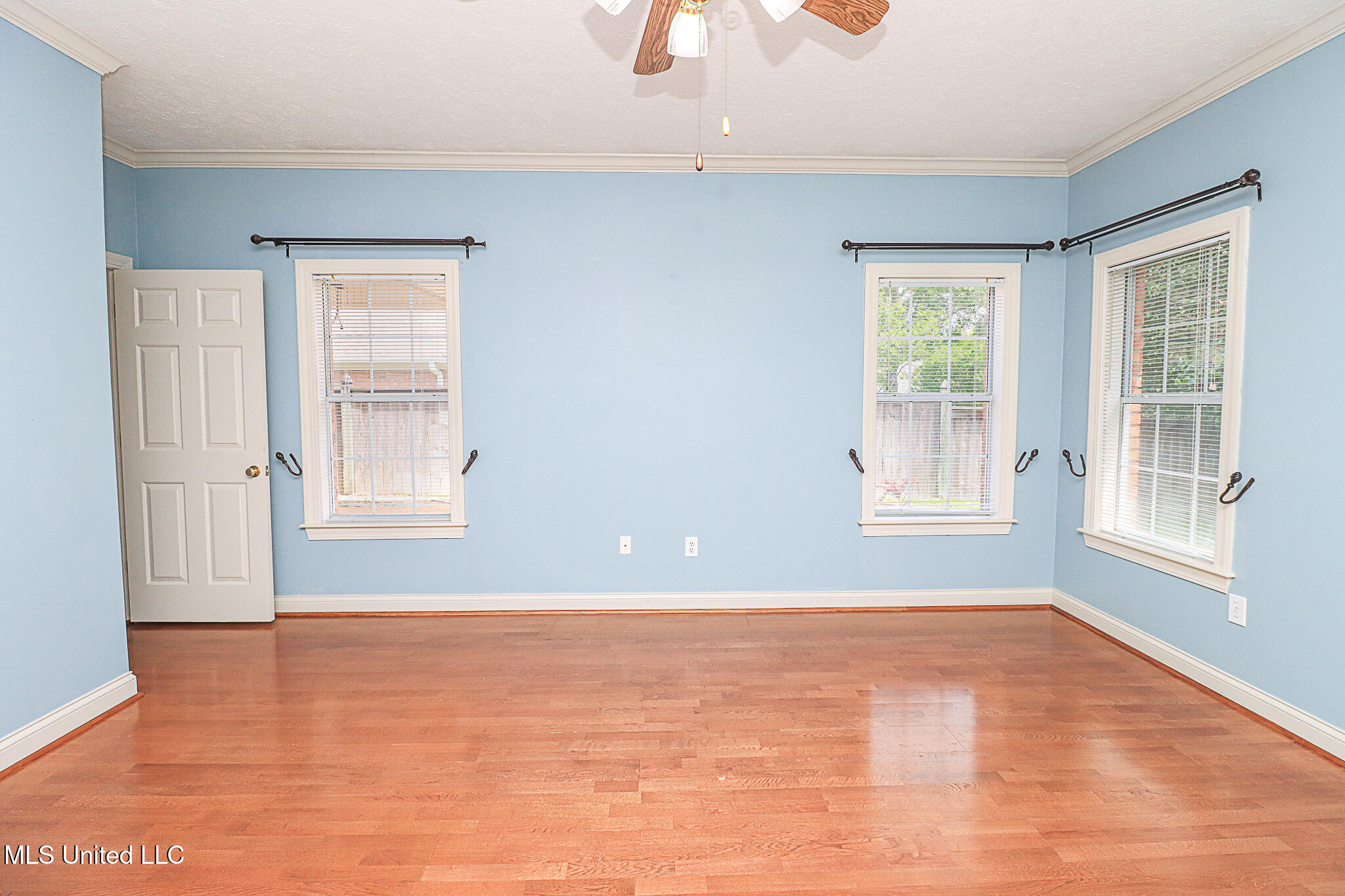 567 Spring Lake Drive, Pearl, Mississippi image 28