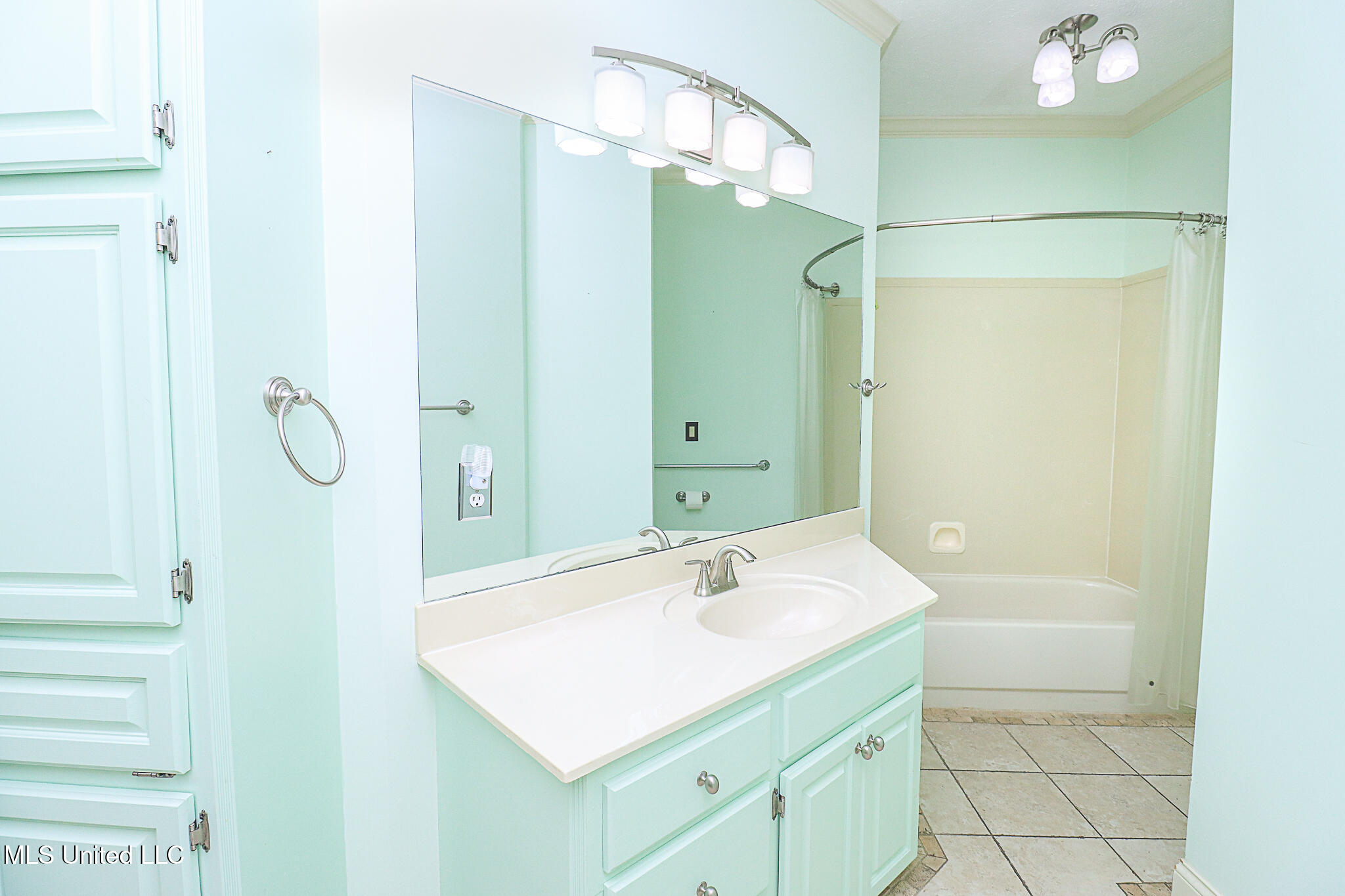 567 Spring Lake Drive, Pearl, Mississippi image 35