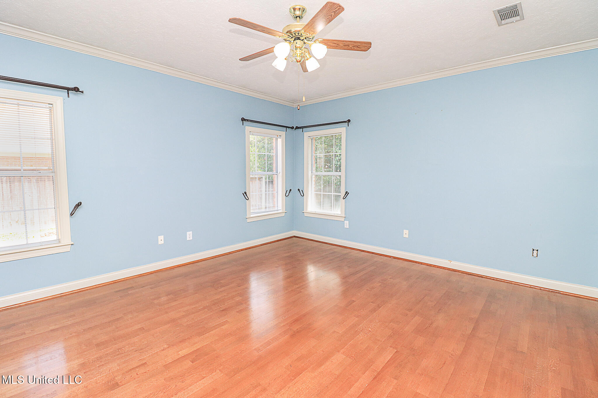 567 Spring Lake Drive, Pearl, Mississippi image 29