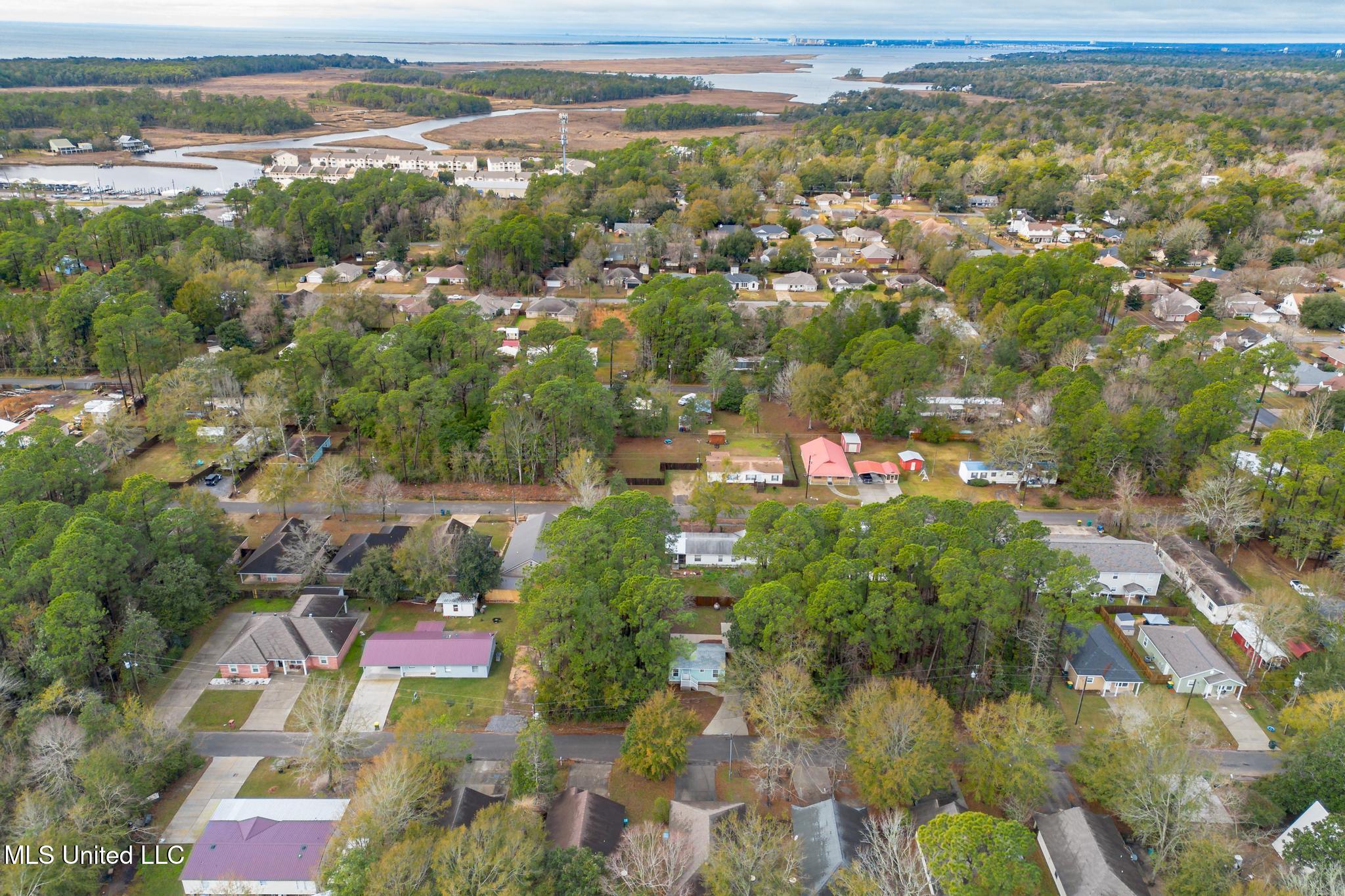 2621 N 11th Street, Ocean Springs, Mississippi image 15