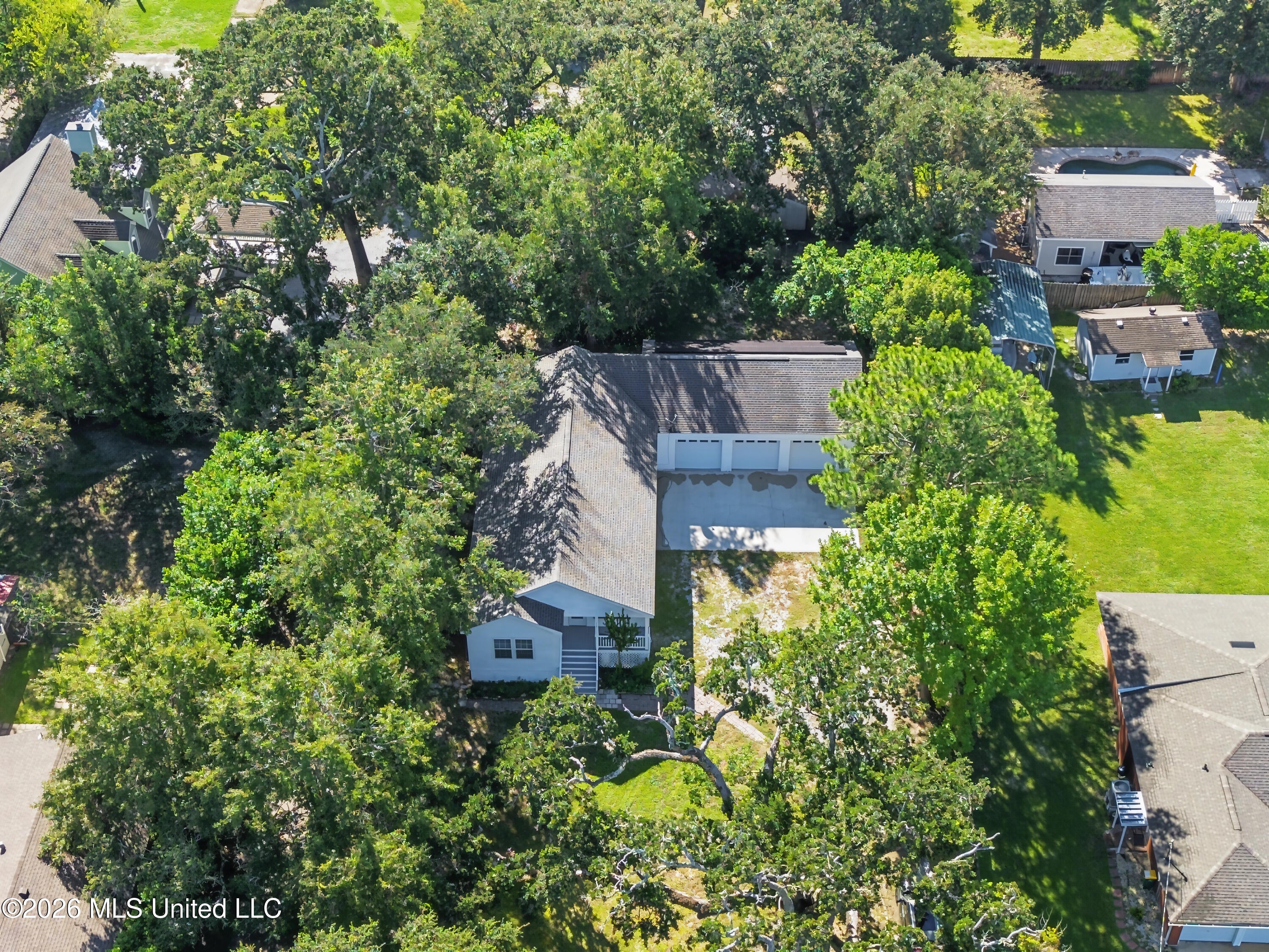 410 E 2nd Street