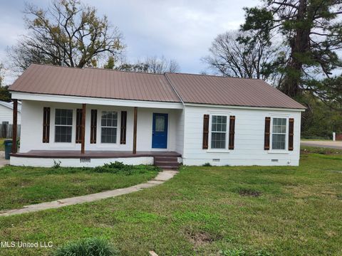 Homes For Sale - 111 E Fifteenth Street<br/> Yazoo City, MS 39194