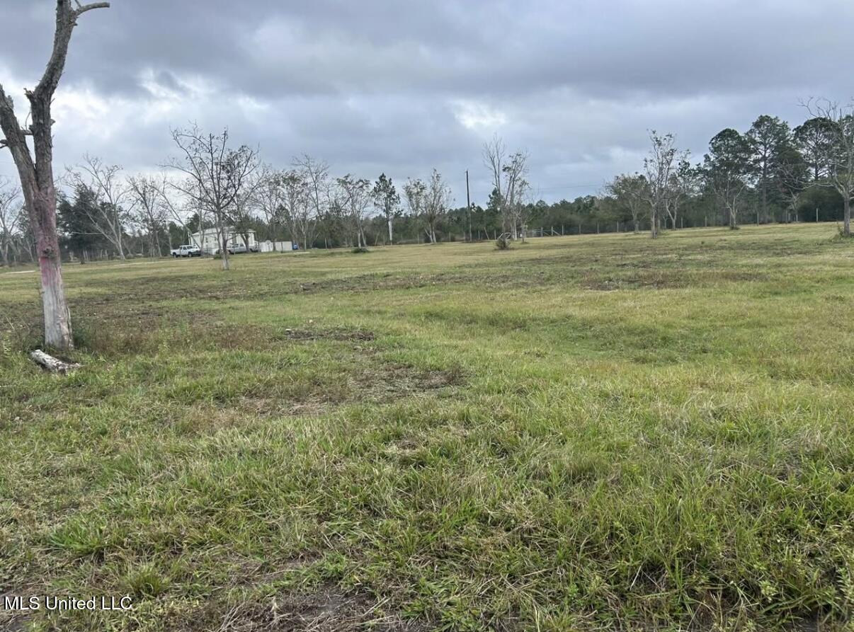 14510 Oak Haven Drive, Moss Point, Mississippi image 3