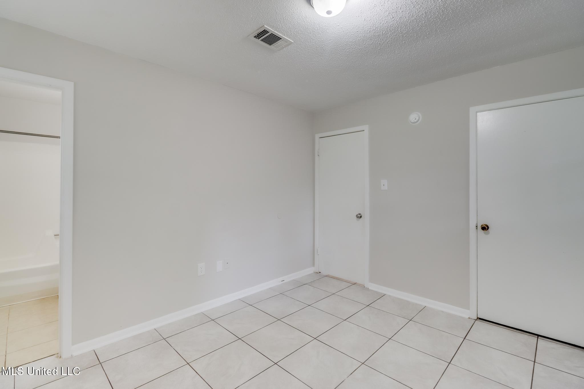 1302 Parktown Drive, Ocean Springs, Mississippi image 15