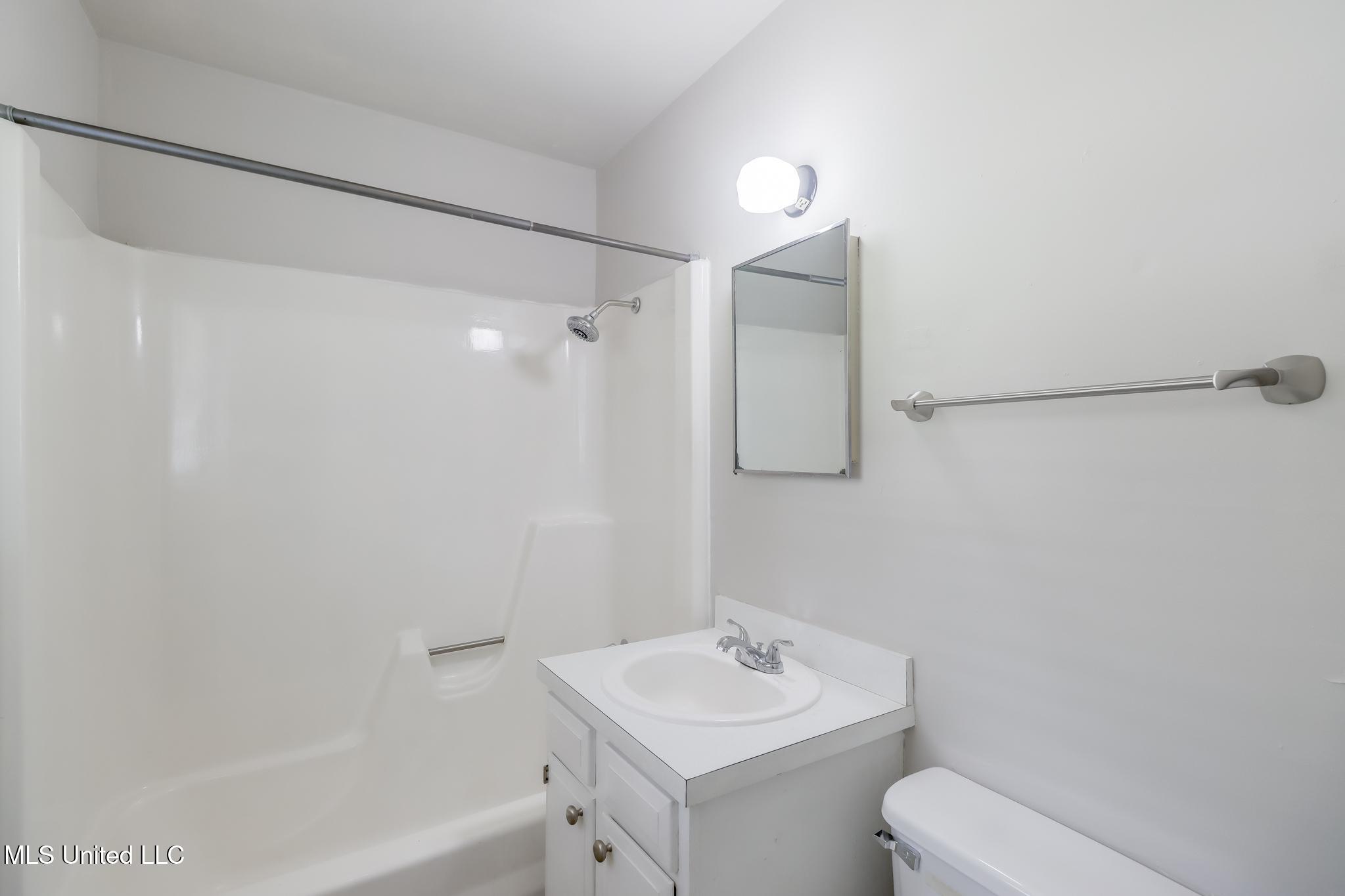 1302 Parktown Drive, Ocean Springs, Mississippi image 16