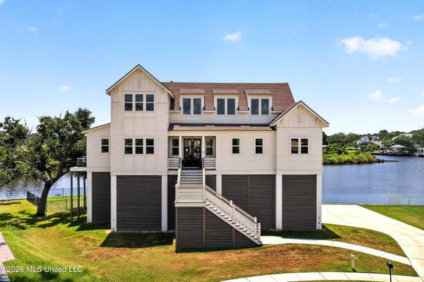 8 RIVERSBEND DR, GULFPORT, MS 39507 - Image b3e4b164cda8060950f4b1d4befe7e4a/3912490510