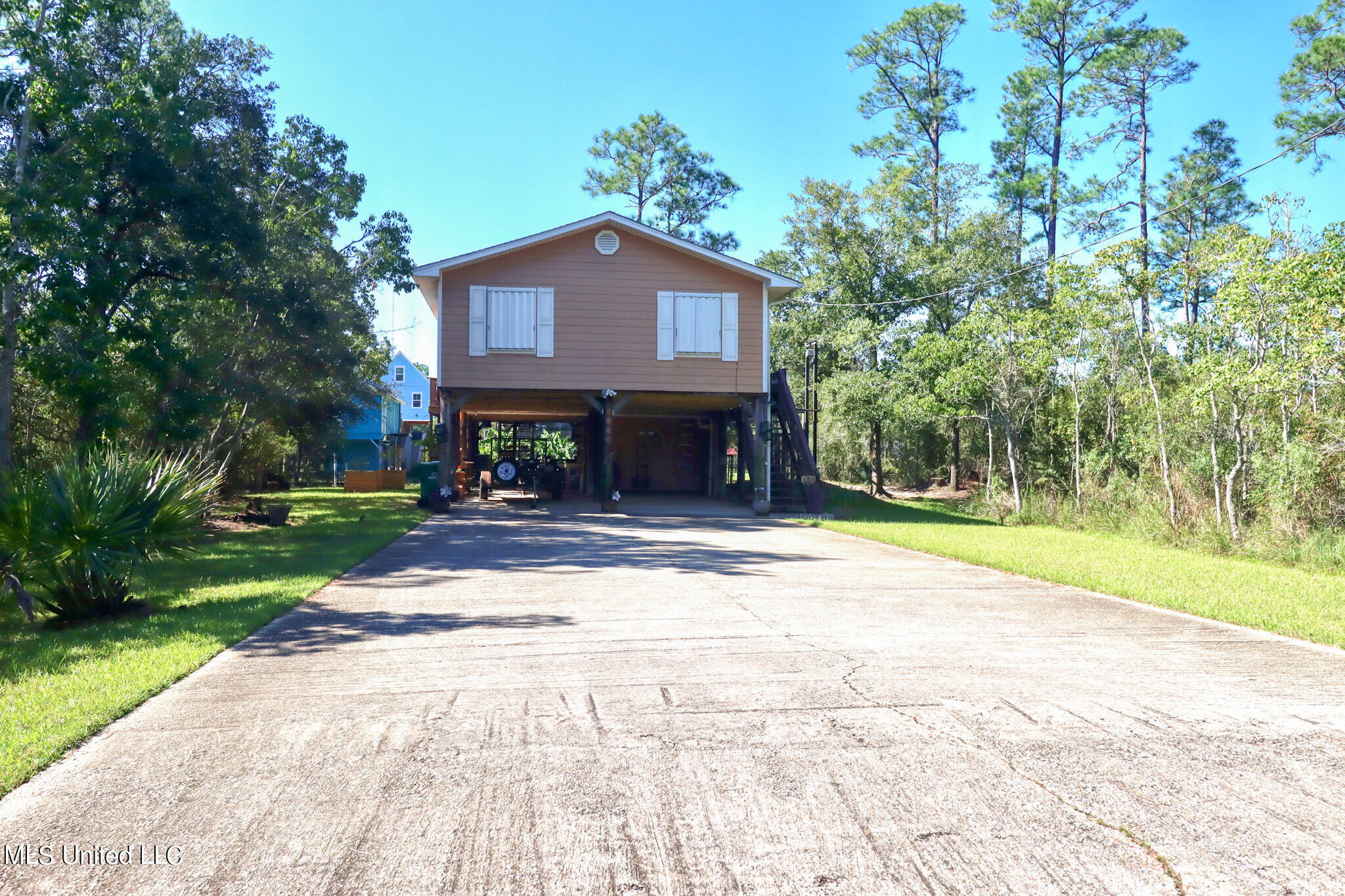 4031 2nd Avenue, Bay Saint Louis, Mississippi image 1