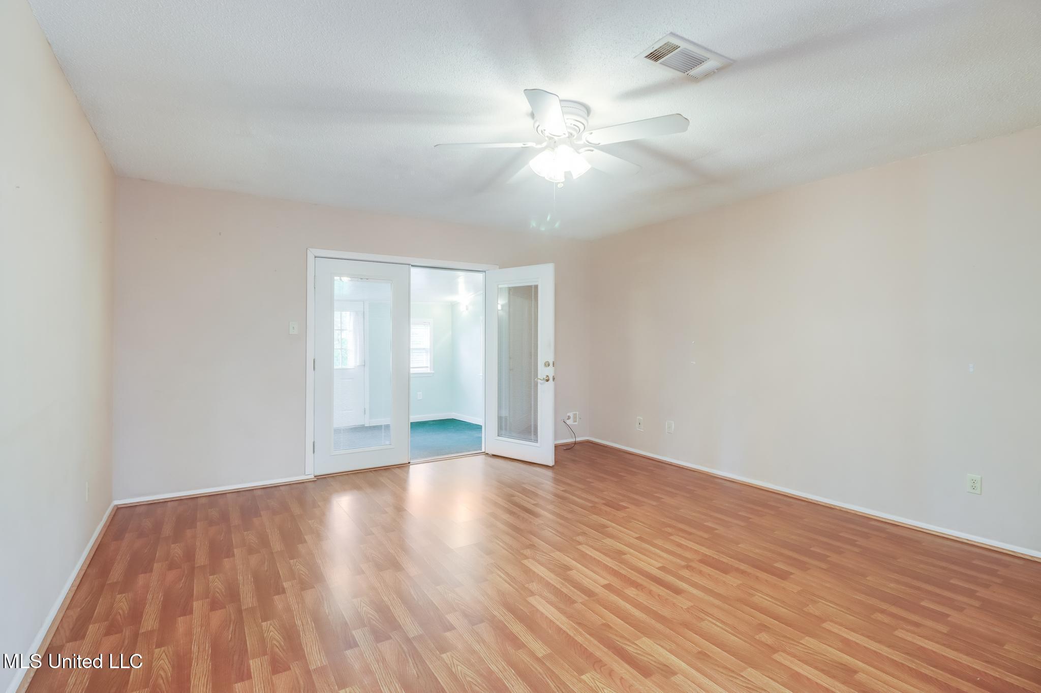 2412 Knox Street, Gulfport, Mississippi image 7