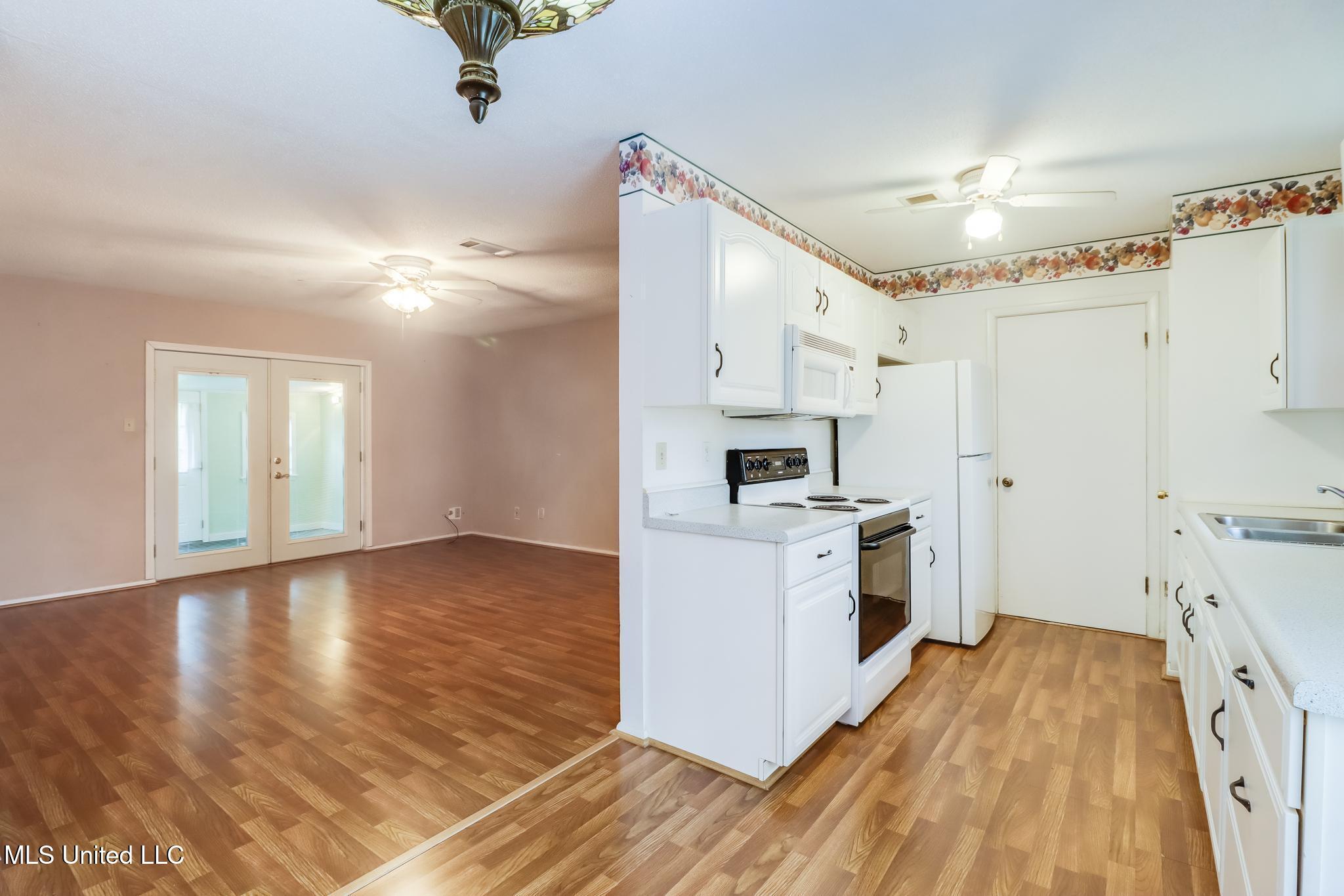 2412 Knox Street, Gulfport, Mississippi image 4