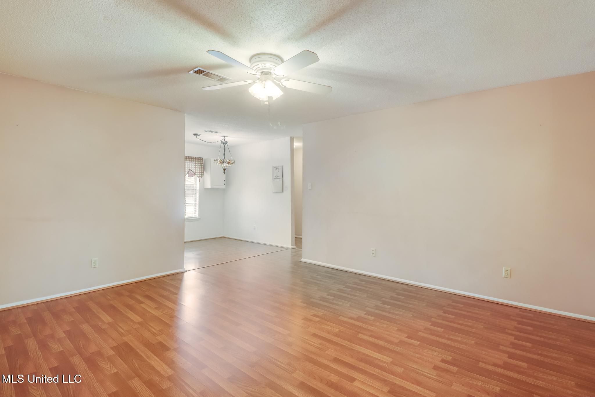 2412 Knox Street, Gulfport, Mississippi image 3