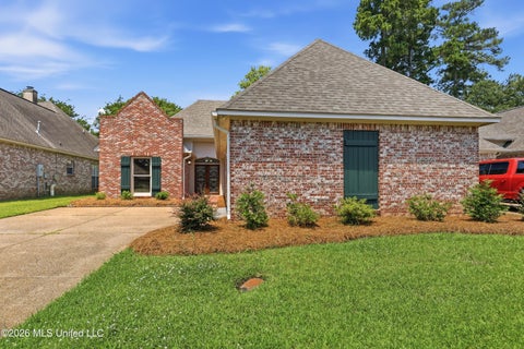 Homes For Sale - 707 Versailles Drive<br/> Ridgeland, MS 39157