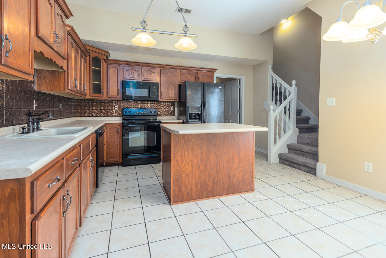 3173 Eagle Rock Cove, Horn Lake, Mississippi image 2
