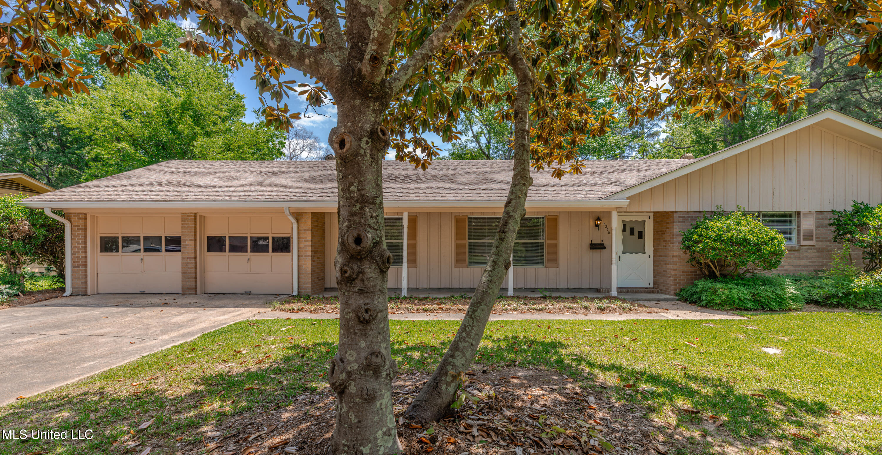 5216 Romany Drive, Jackson, Mississippi image 3