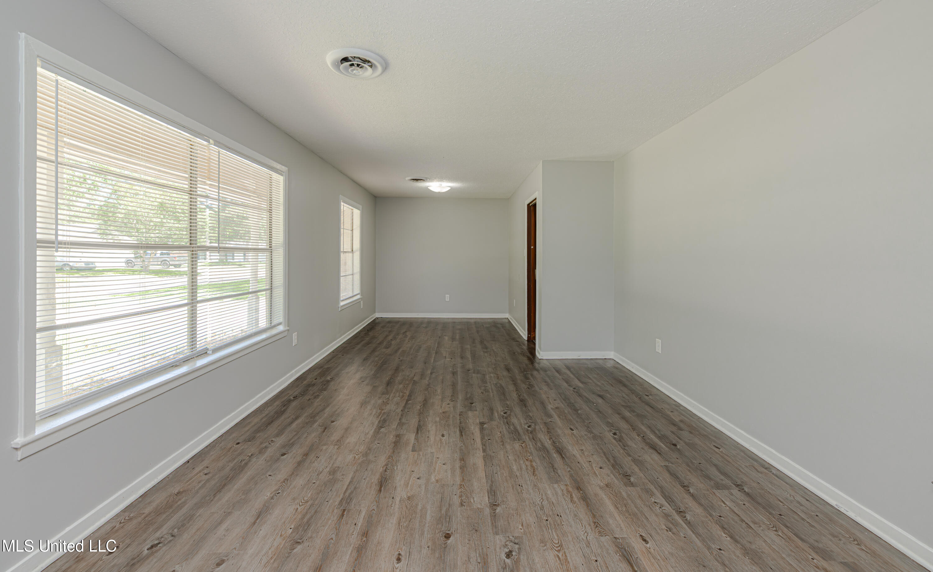 5216 Romany Drive, Jackson, Mississippi image 17