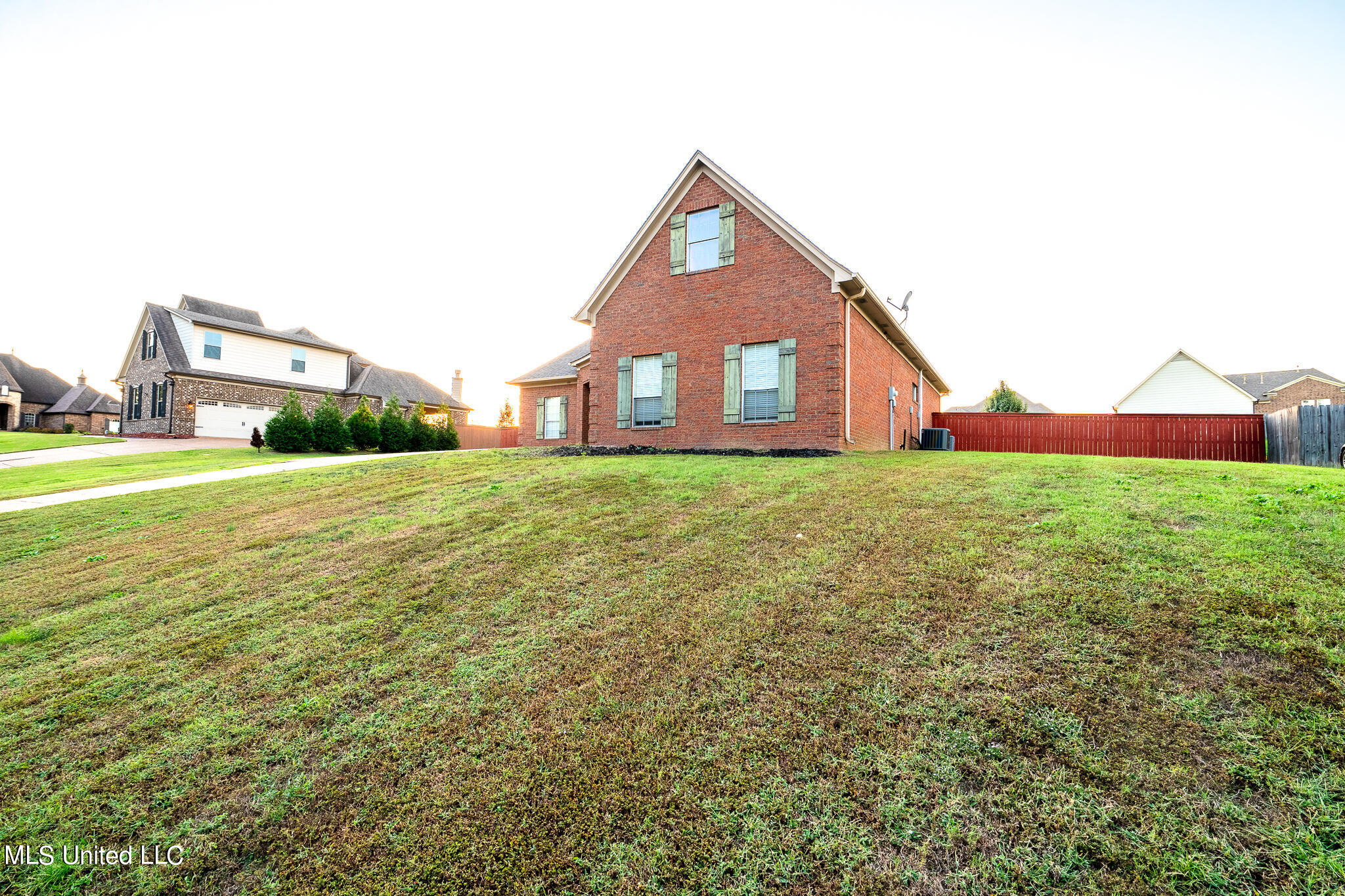 1881 Laughter Road, Nesbit, Mississippi image 4