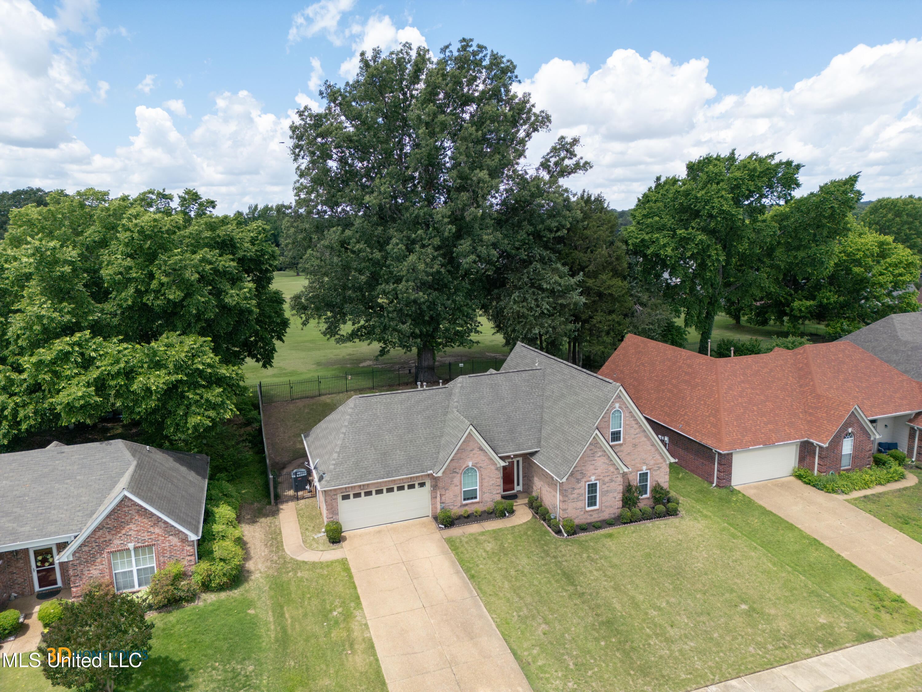 7873 Meadow Ridge Lane, Olive Branch, Mississippi image 3