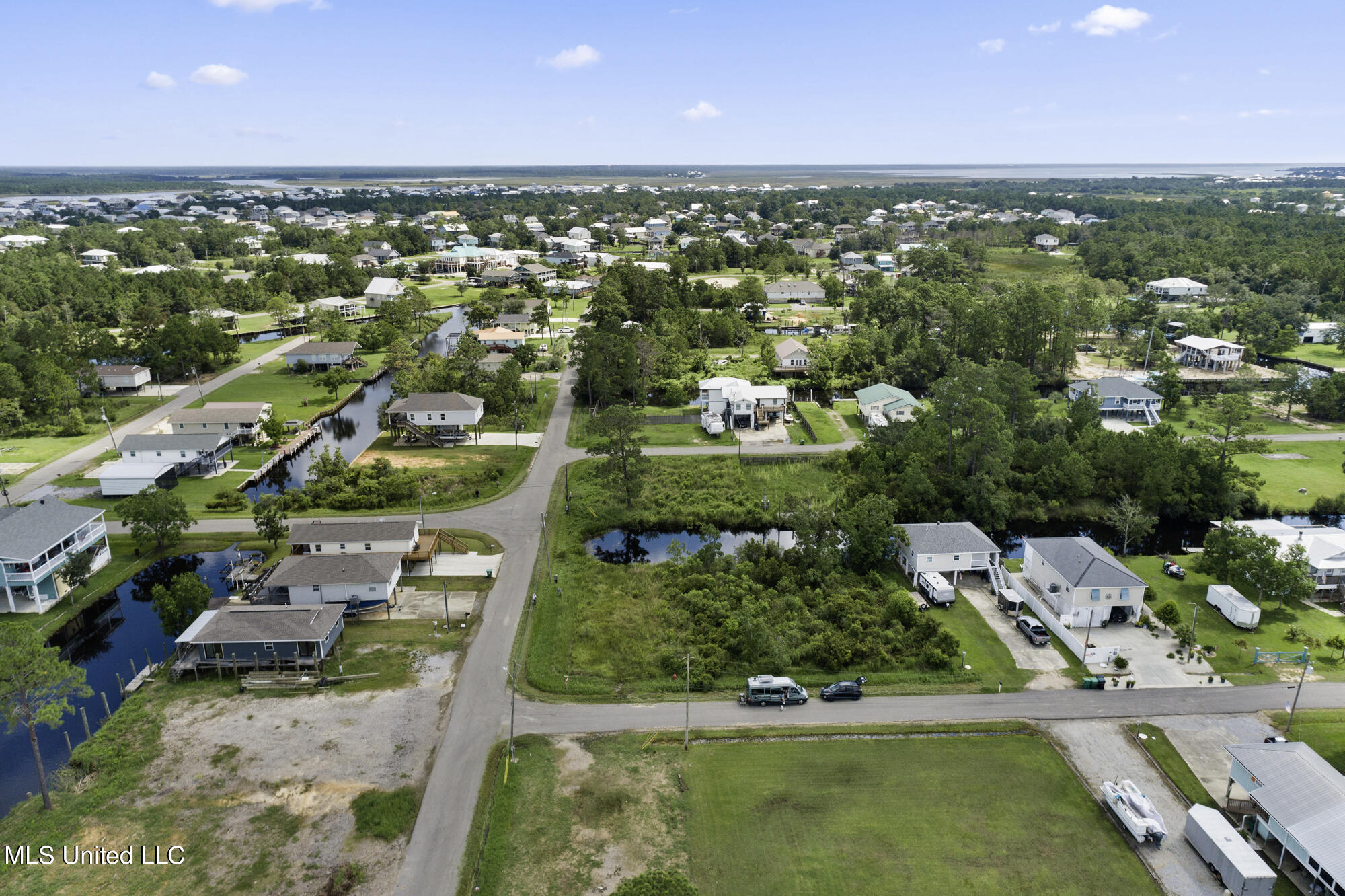 Florida Street, Bay Saint Louis, Mississippi image 9