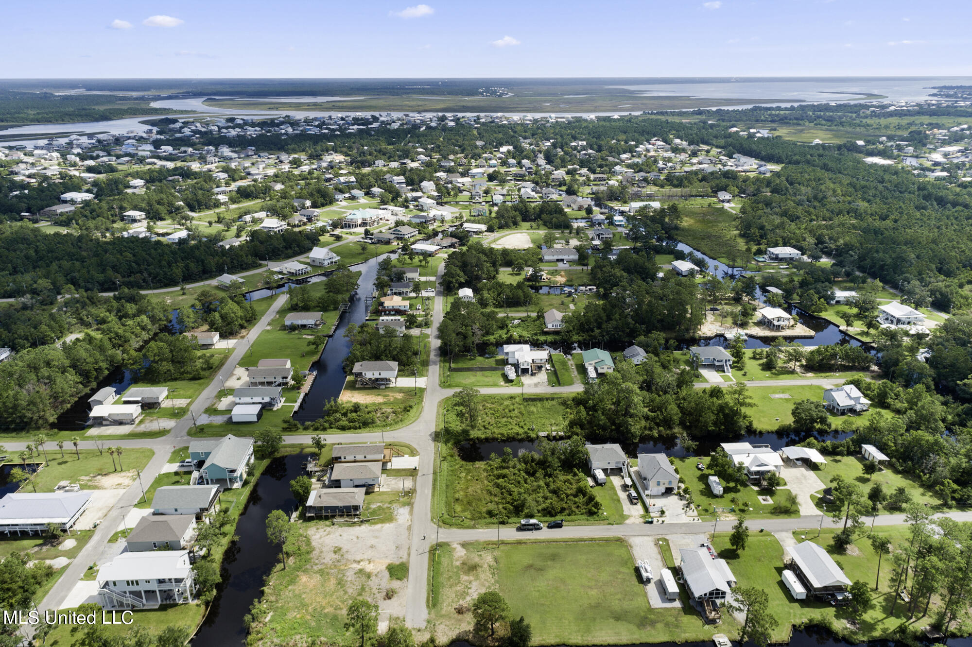 Florida Street, Bay Saint Louis, Mississippi image 10