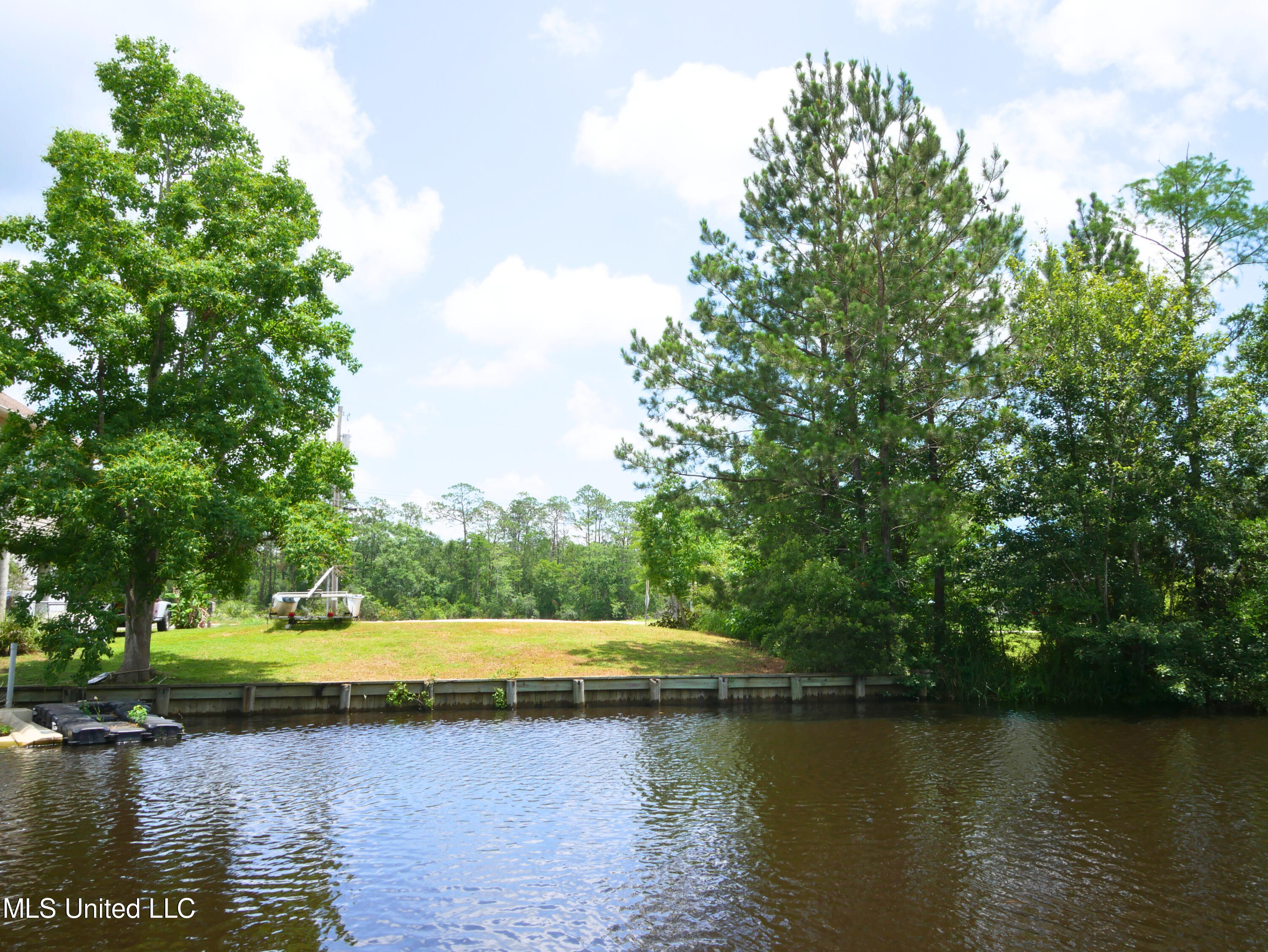 15067 Chickasaw Road, Kiln, Mississippi image 1