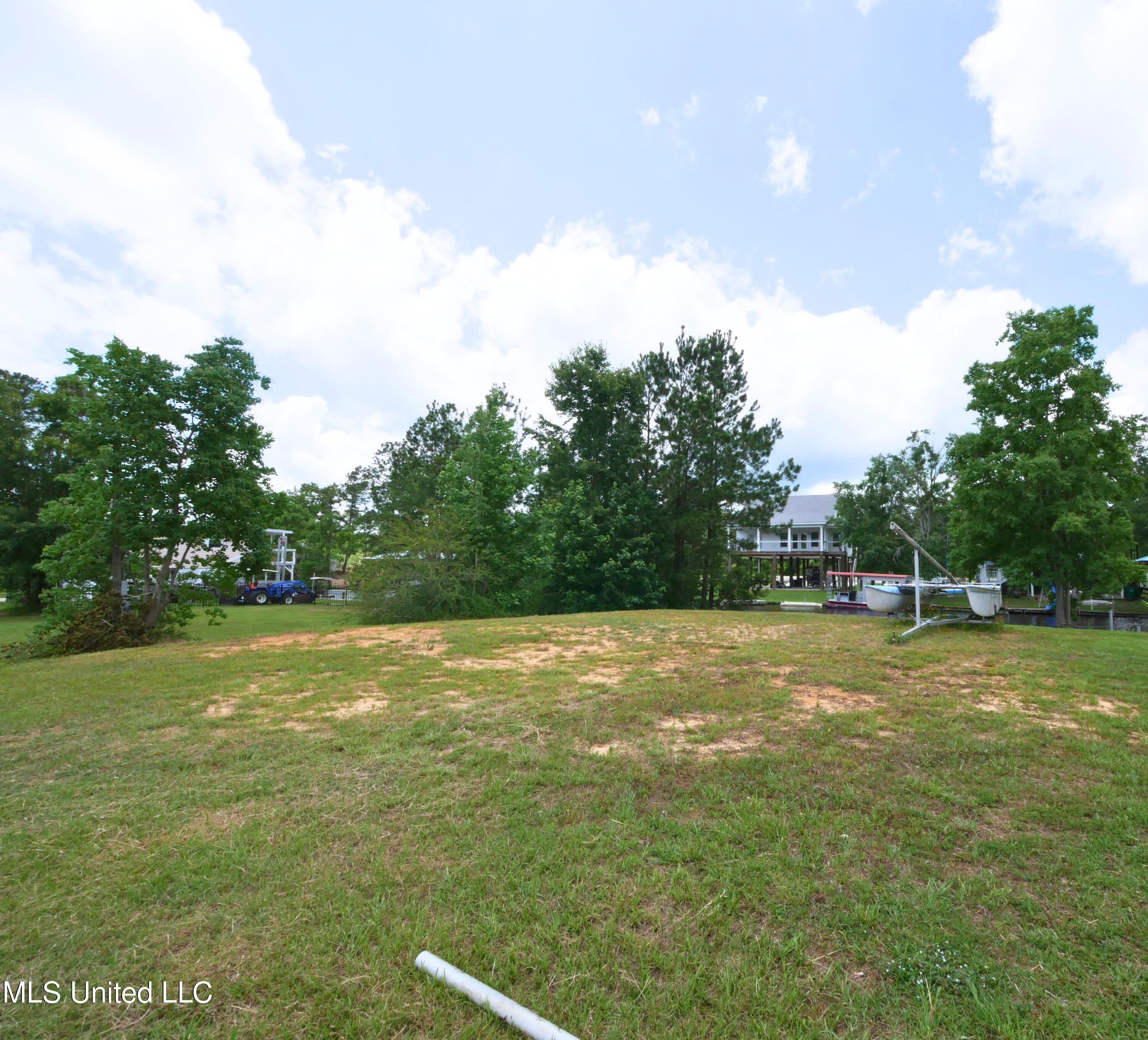 15067 Chickasaw Road, Kiln, Mississippi image 3