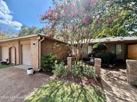 Townhouse For Sale - 59 Shore Drive<br/> Clinton, MS 39056